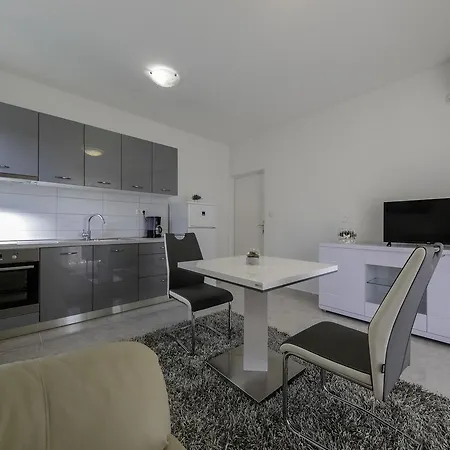 Apartment Marica Beg