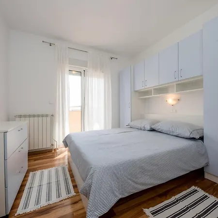 Apartment Apartmani Marica Beg Palit