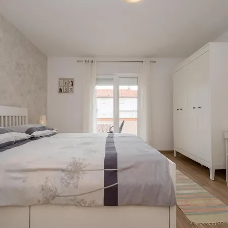 Apartment Apartmani Marica Beg Palit