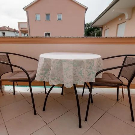 Apartment Apartmani Marica Beg