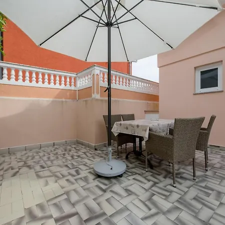 Apartmani Marica Beg Palit